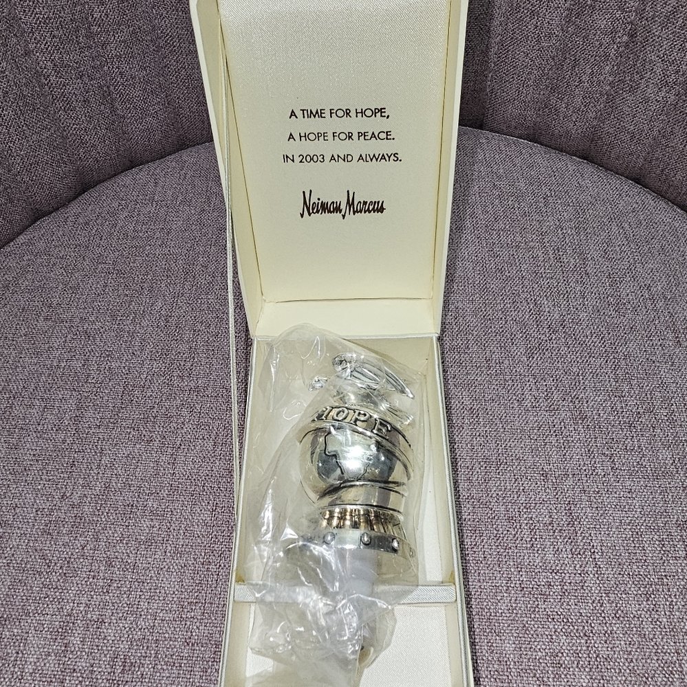Neiman Marcus 2003 Bottle Stopper
